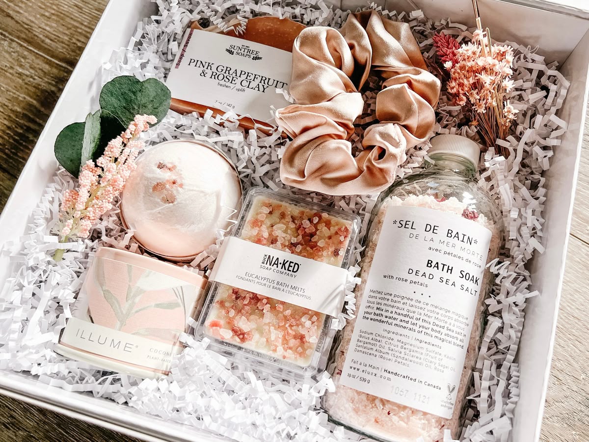 Luxe badproducten giftset met zeep, badzout en body butter
